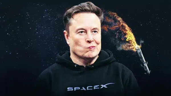 Elon Musk en sweat à capuche SpaceX devant un fond étoilé et une fusée en train d'exploser